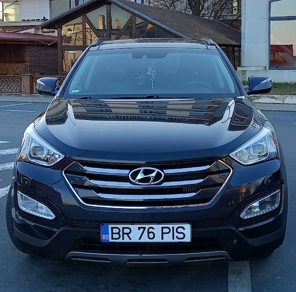 vând Hyundai Santa fe proprietar