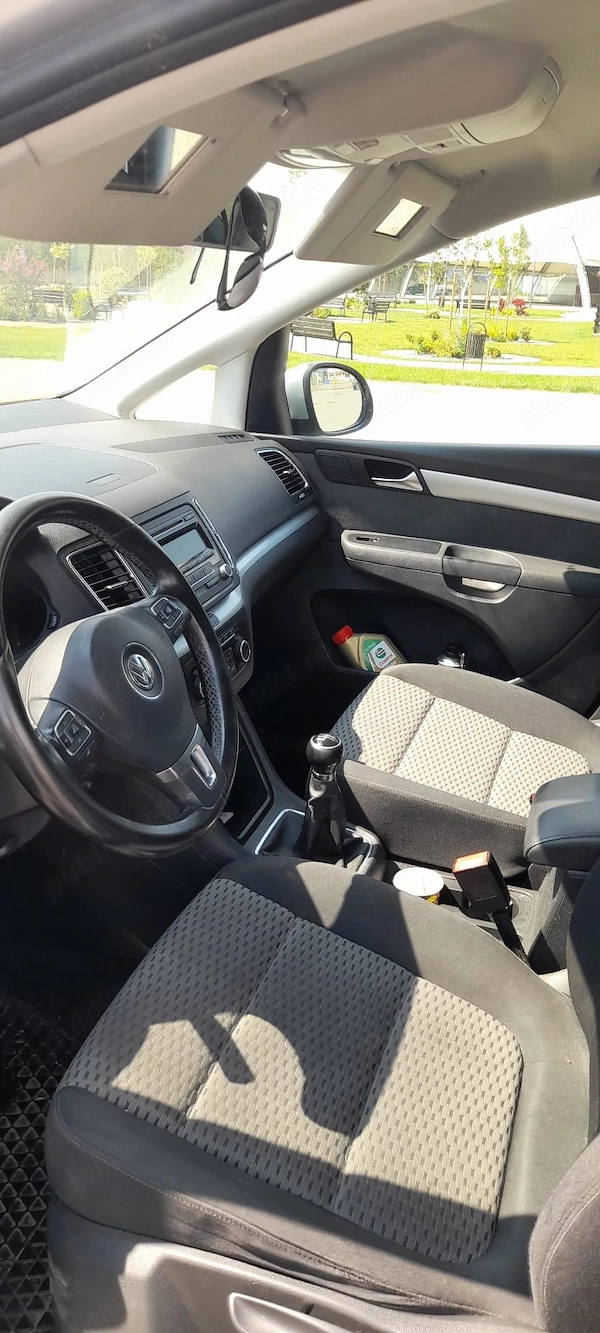 VOLKSWAGEN Sharan 2011 — imagine 4
