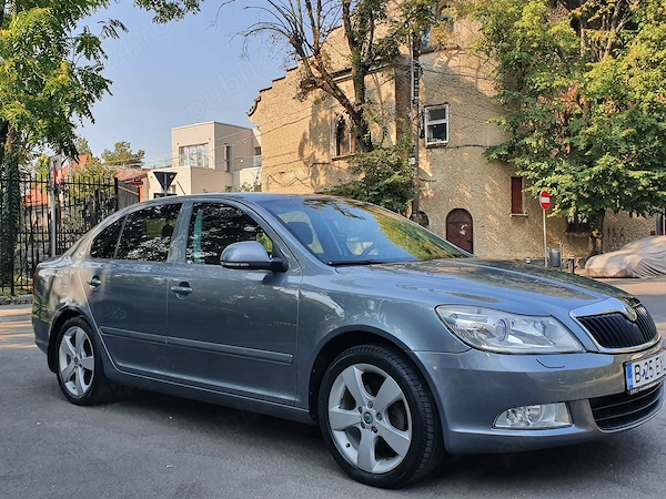 SKODA Octavia 2012 — imagine 2