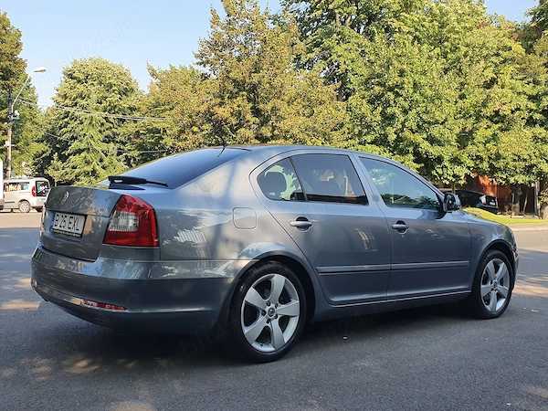 SKODA Octavia 2012 — imagine 3