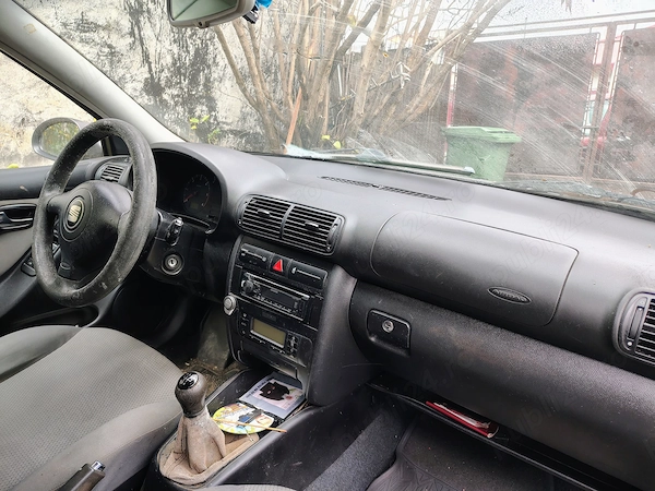 SEAT Leon 2003 — imagine 3