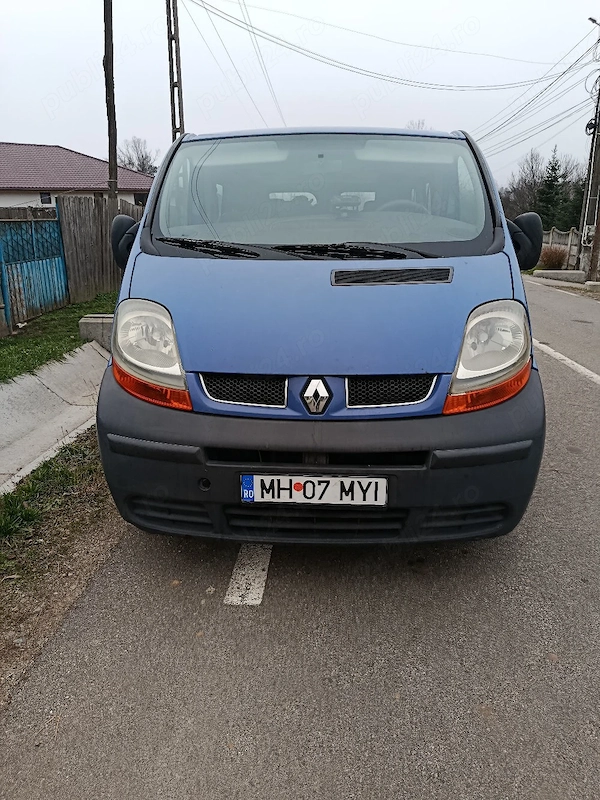 RENAULT Trafic 2003 — imagine 2