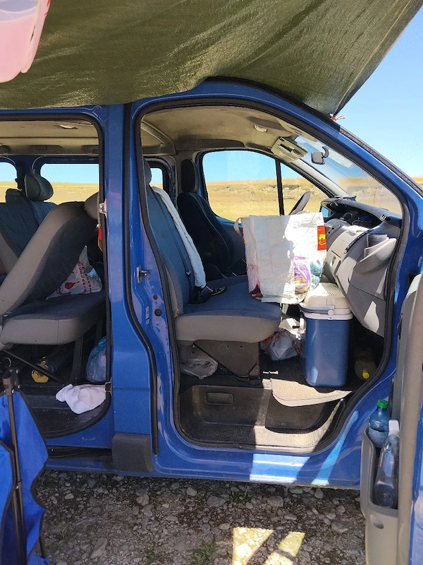 RENAULT Trafic 2003 — imagine 4