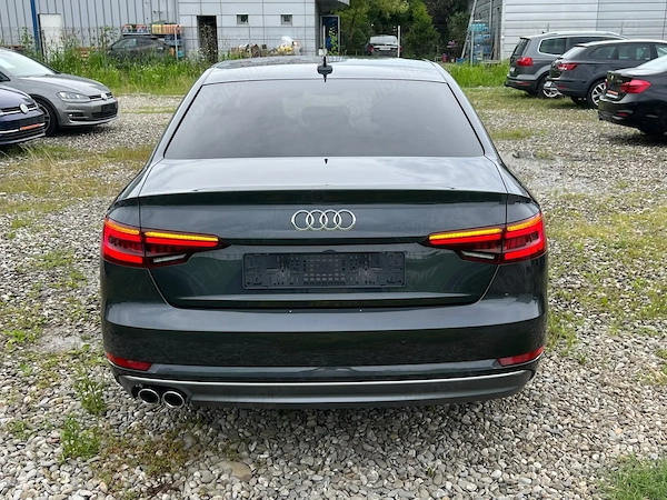 AUDI A4 2018 — imagine 8