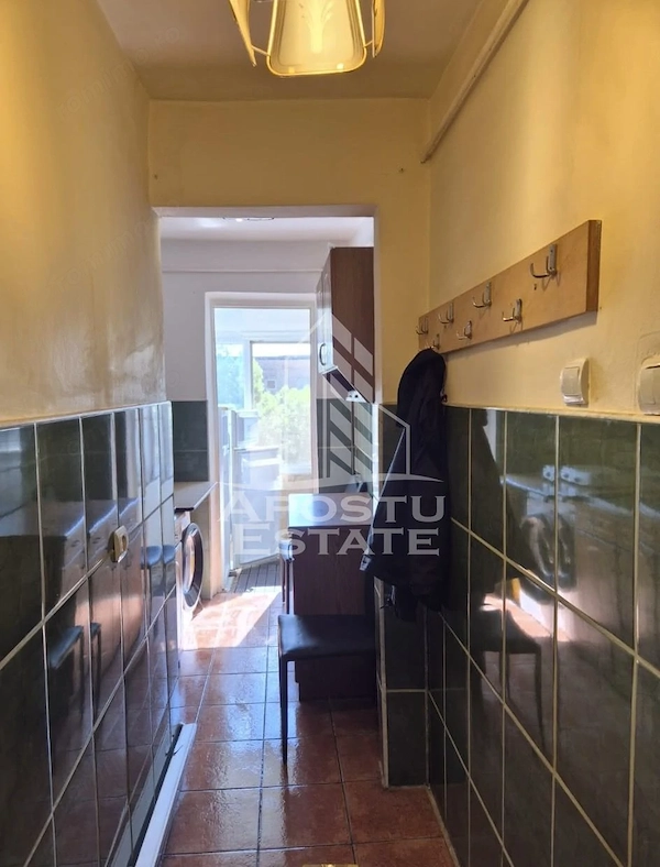 Garsoniera de 25mp, mobilata si utilata, in zona Blascovici, Timisoara — fotografia 3