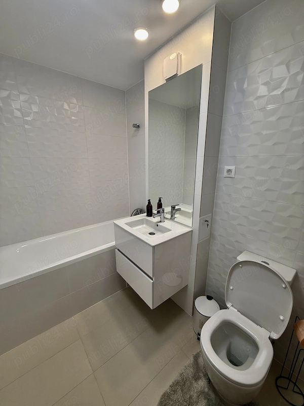 Apartament 2 camere + loc parcare de închiriat Hils Titanium, prima închiriere — fotografia 3