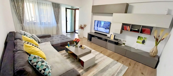Apartament 2 camere, 67 mp, zona Tractorul — fotografia 1