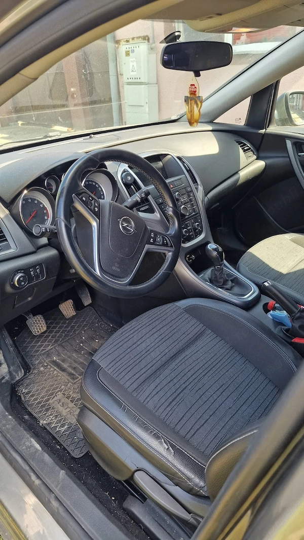 OPEL Astra 2018 — imagine 4