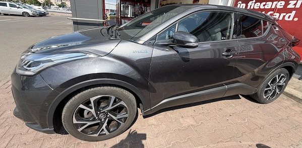 TOYOTA C-HR 2020 — imagine 4