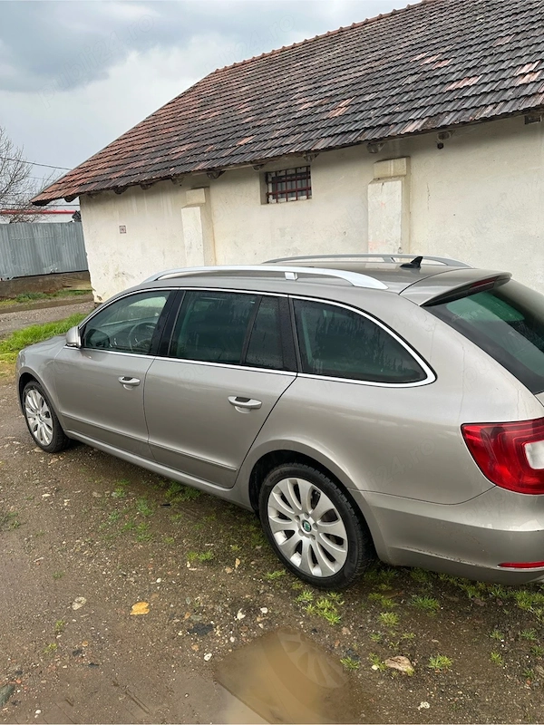SKODA Superb 2012 — imagine 8