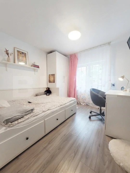 Apartament 3 camere, 67 mp, 2 bai, etaj 2, zona Lipovei — fotografia 3