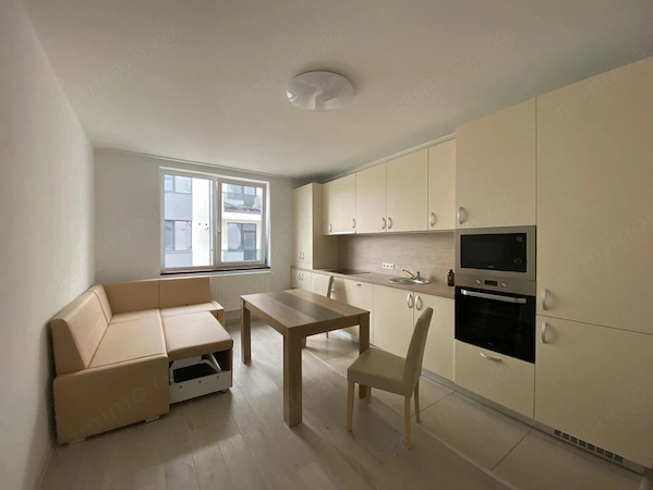 Apartament 3 camere zona Selimbar — fotografia 1
