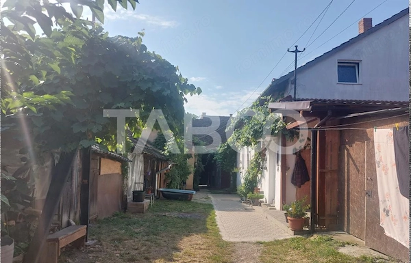 Comision 0% Apartament 63 mpu la curte cu pivnita si gradina Cisnadie — fotografia 3