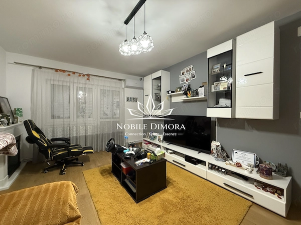 Apartament cu 3 camere de vanzare - 2 balcoane - zona Bucovinei — fotografia 3