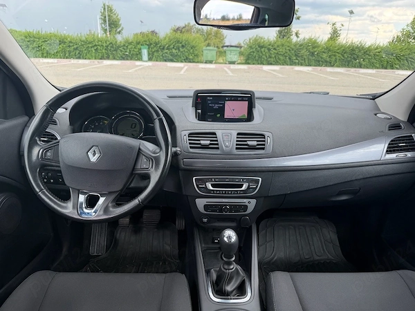RENAULT Megane 2015 — imagine 3