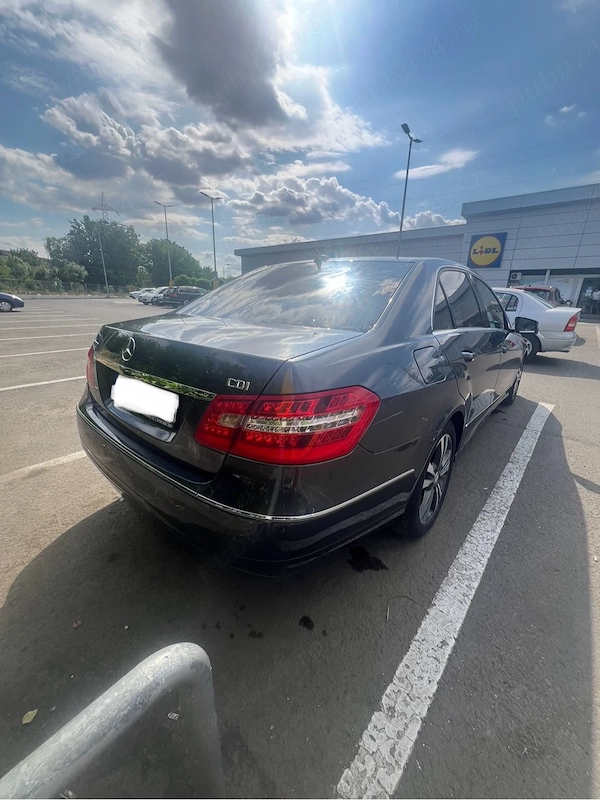 MERCEDES-BENZ E-Class 2009 — imagine 3