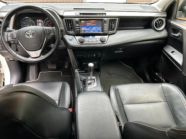 TOYOTA RAV4 2017 — imagine 7