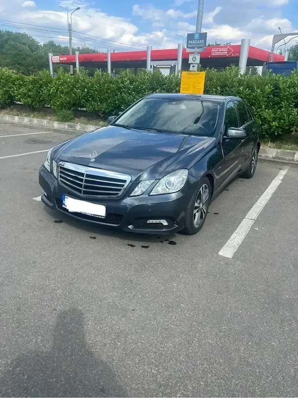 MERCEDES-BENZ E-Class