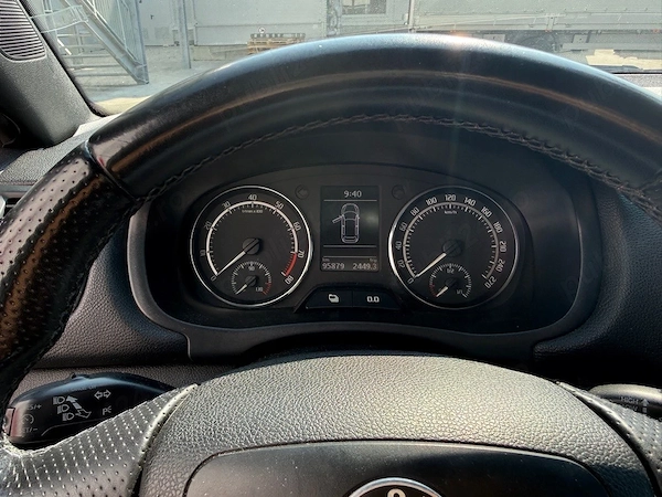 SKODA Fabia 2011 — imagine 4