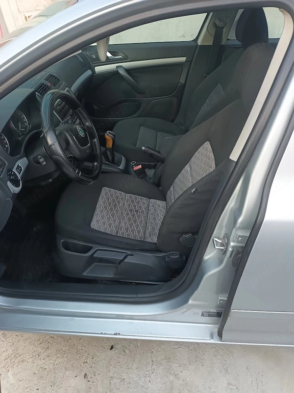SKODA Octavia 2012 — imagine 4