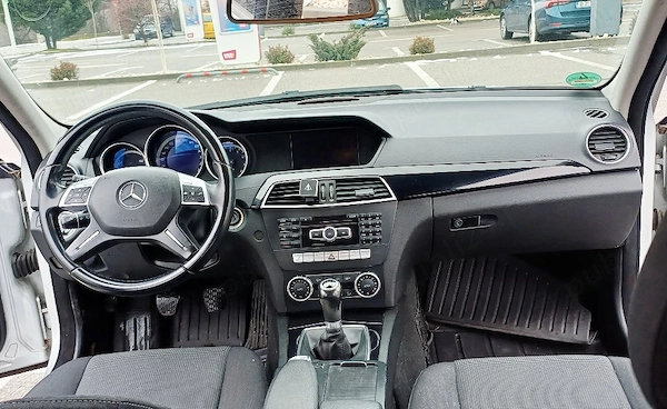 MERCEDES-BENZ C-Class 2011 — imagine 8