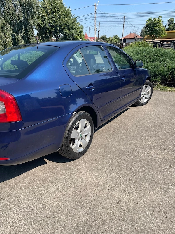 SKODA Octavia 2011 — imagine 4