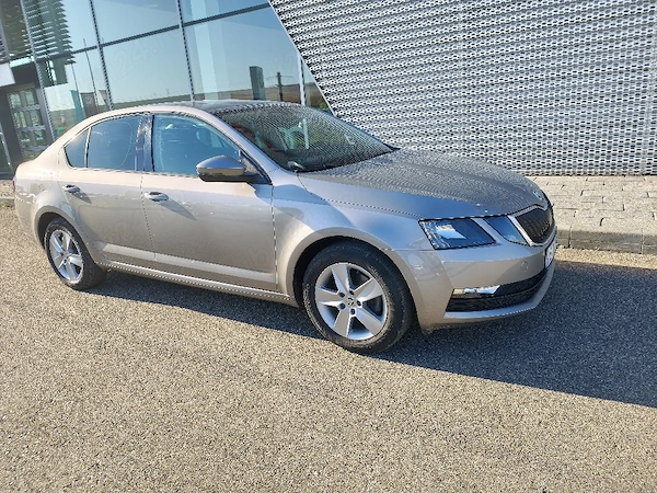 SKODA Octavia 2018 — imagine 4