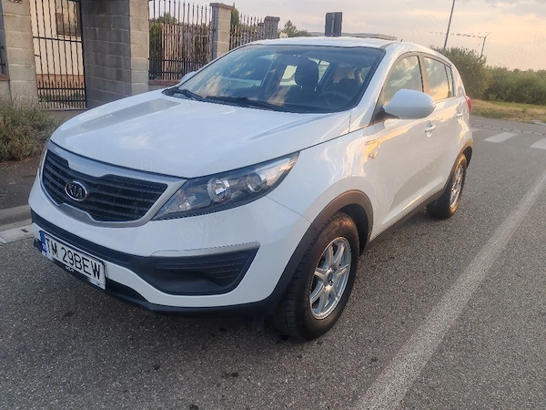 KIA Sportage 2012 — imagine 2