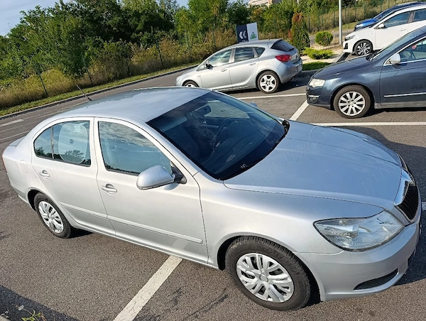 SKODA Octavia 2012 — imagine 5