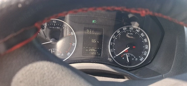SKODA Octavia 2011 — imagine 2