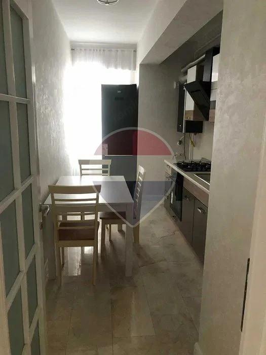 Apartament de închiriat - 2 camere Royal Town — fotografia 3