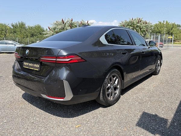 BMW 5 Series 2024 — imagine 19
