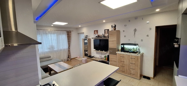 De vânzare apartament cu 3 camere și două balcoane de 60 mp utili + 5 mp cele 2 balcoane — fotografia 3