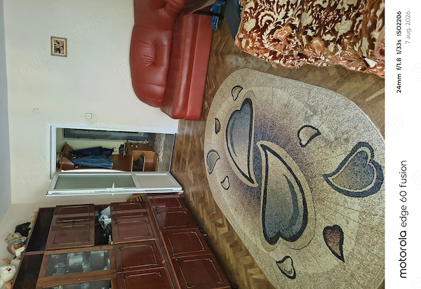 De vânzare apartament cu trei camere — fotografia 3