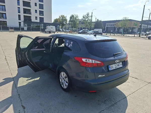 FORD Focus 2012 — imagine 3