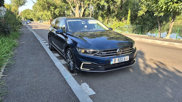 VOLKSWAGEN Passat 2022 — imagine 2