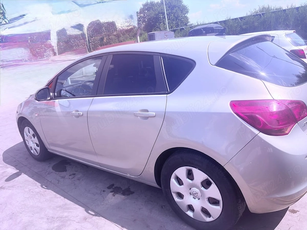 OPEL Astra 2010 — imagine 4