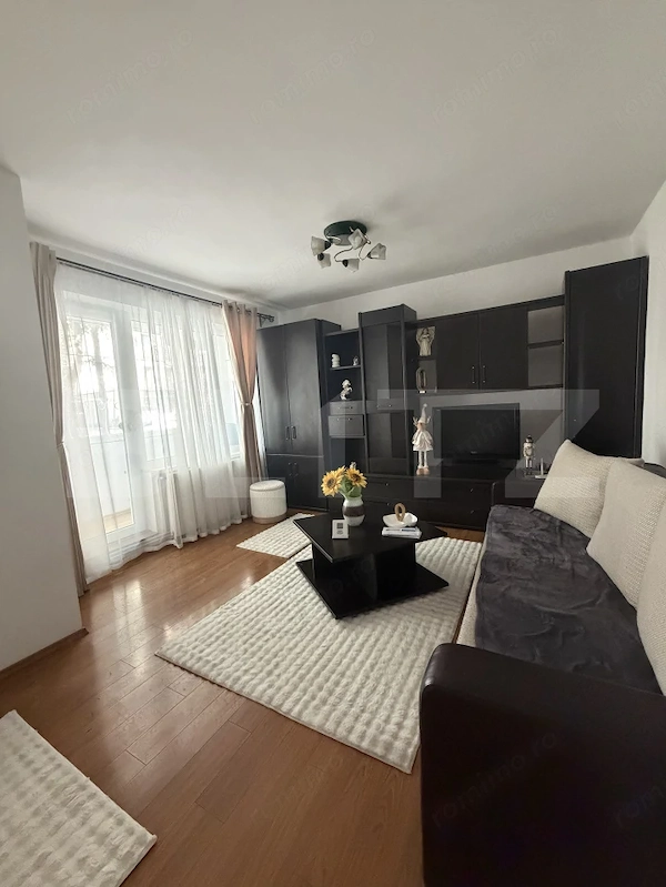 Apartament 3 camere, 56 mp, zona Tudor — fotografia 1