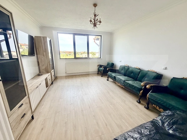 Apartament cu scara interioara 5 camere,4 bai,2 balcoane,zona Cetate — fotografia 3