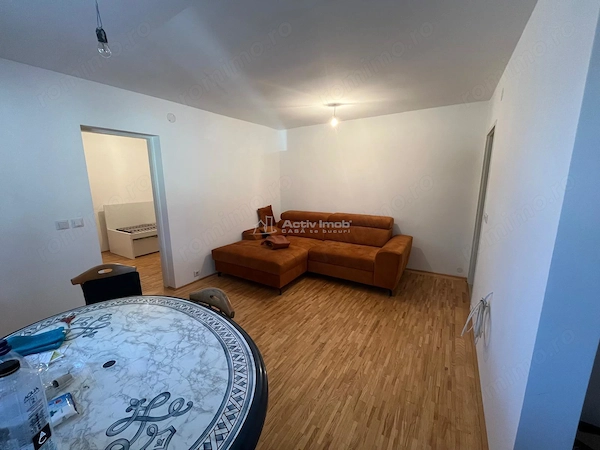Caransebes, 3 Camere, Et.1, Renovat, Zona Nord — fotografia 2