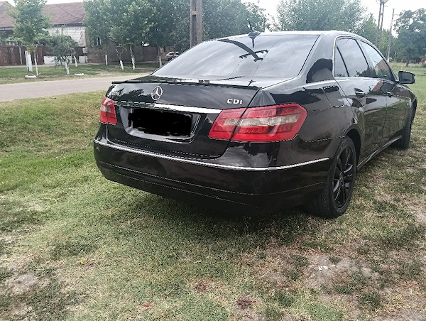 MERCEDES-BENZ E-Class 2012 — imagine 5