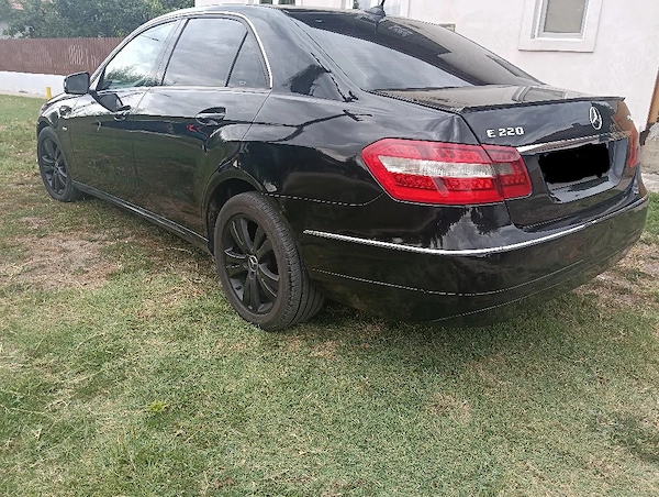 MERCEDES-BENZ E-Class 2012 — imagine 2