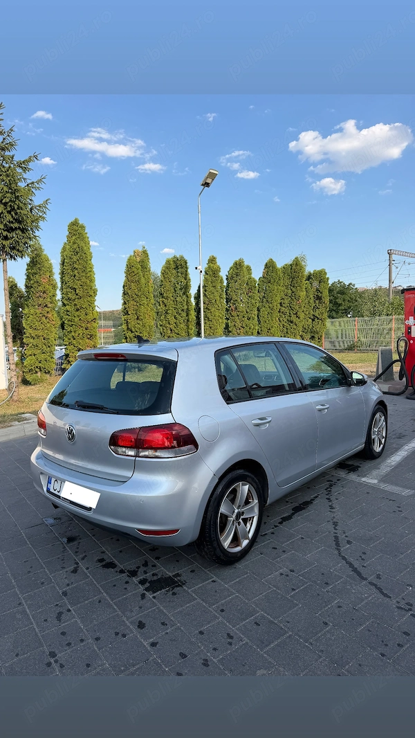VOLKSWAGEN Golf 2011 — imagine 5