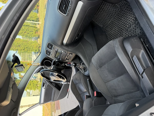 VOLKSWAGEN Golf 2011 — imagine 9