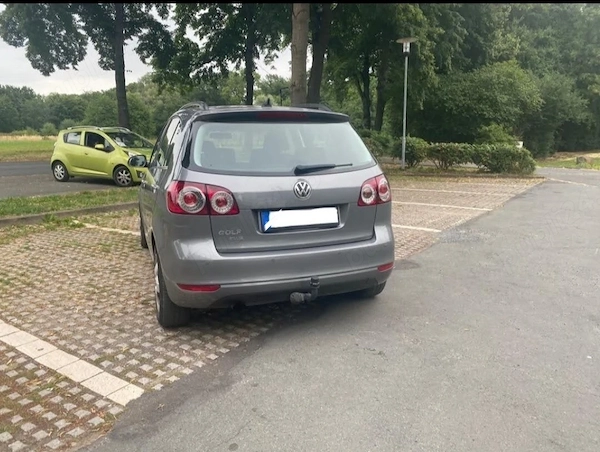 VOLKSWAGEN Golf 2010 — imagine 2