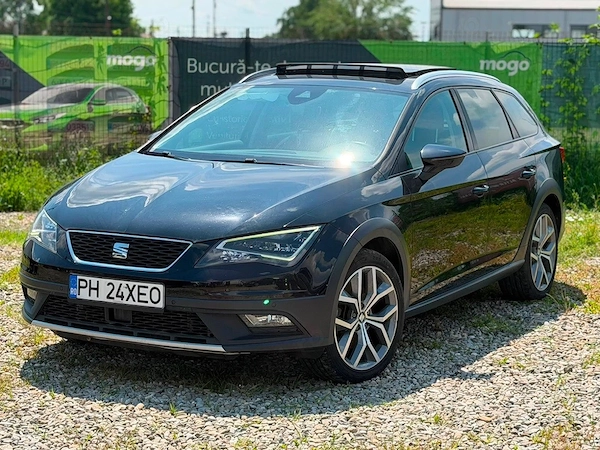 Leon-2016-Automata,Panoramic,Alcantara,X-perience,Tractiune 4 4 -2,0 183 cai,Camera,Navigatie.