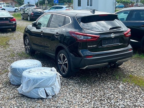 NISSAN Qashqai 2020 — imagine 3