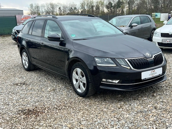 Skoda Octavia 2,0 150 ,STYLE-SPORT-Interior sport.Dotari !!.