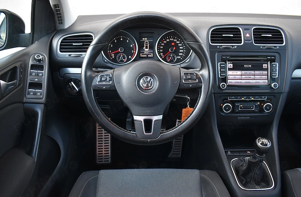 VOLKSWAGEN Golf 2012 — imagine 5