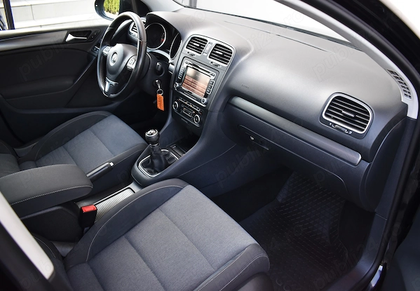 VOLKSWAGEN Golf 2012 — imagine 6